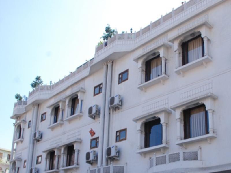 Отель Amanda Crown Jaipur Kukas Экстерьер фото