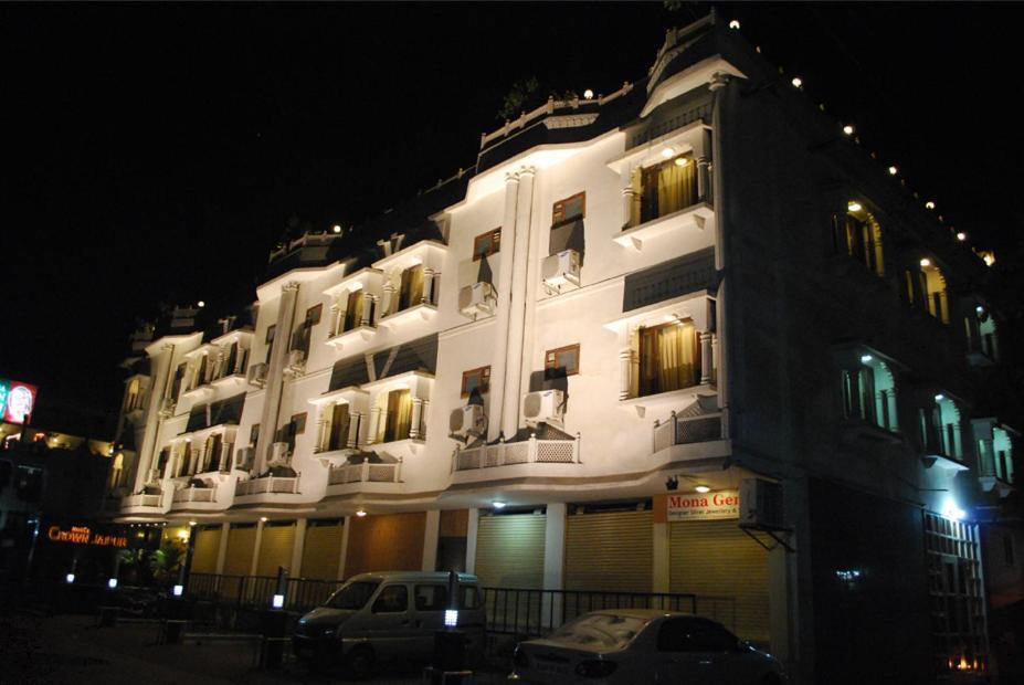 Отель Amanda Crown Jaipur Kukas Экстерьер фото